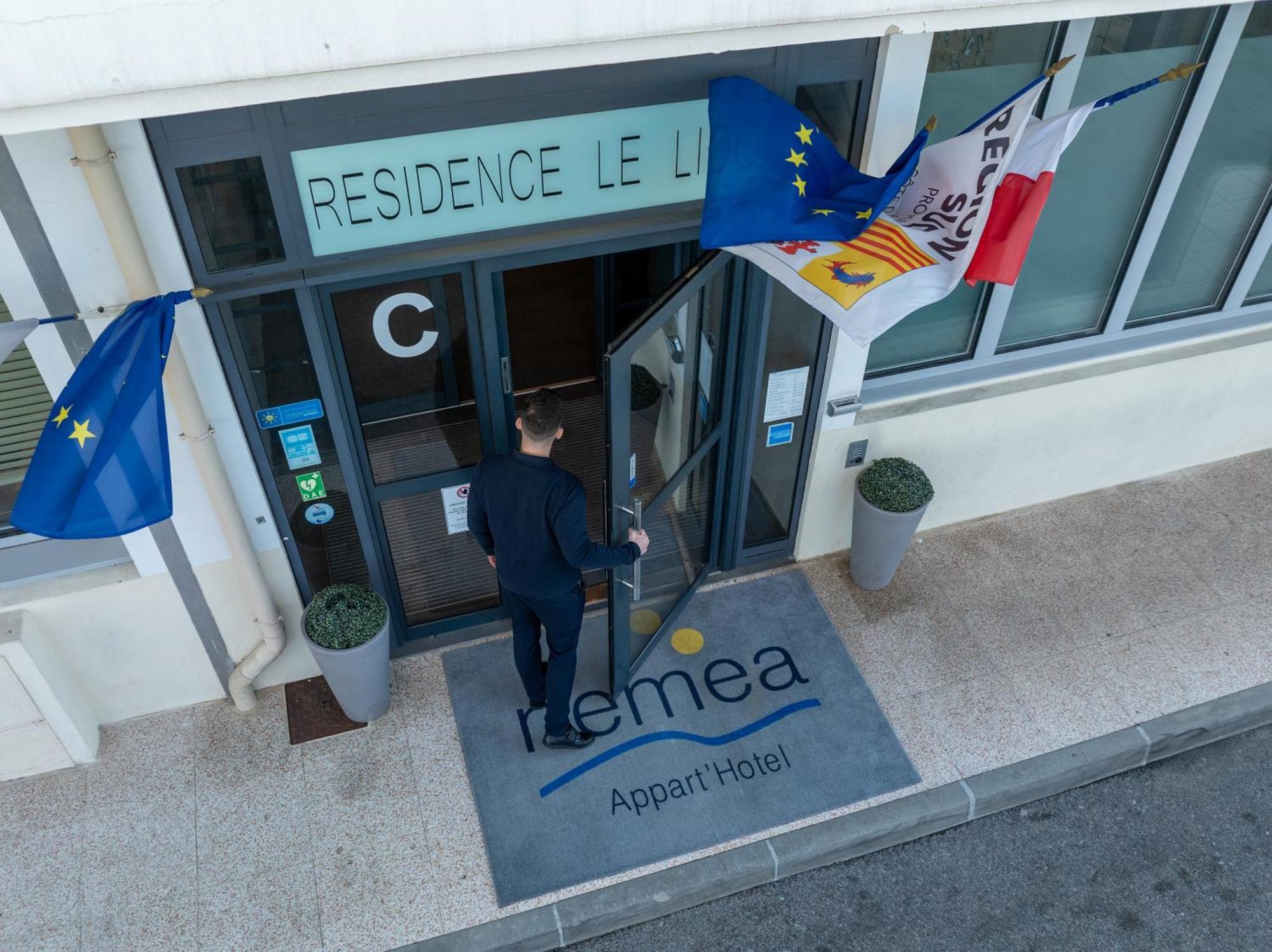 Résidence Néméa Le Lido Cagnes-sur-Mer Esterno foto
