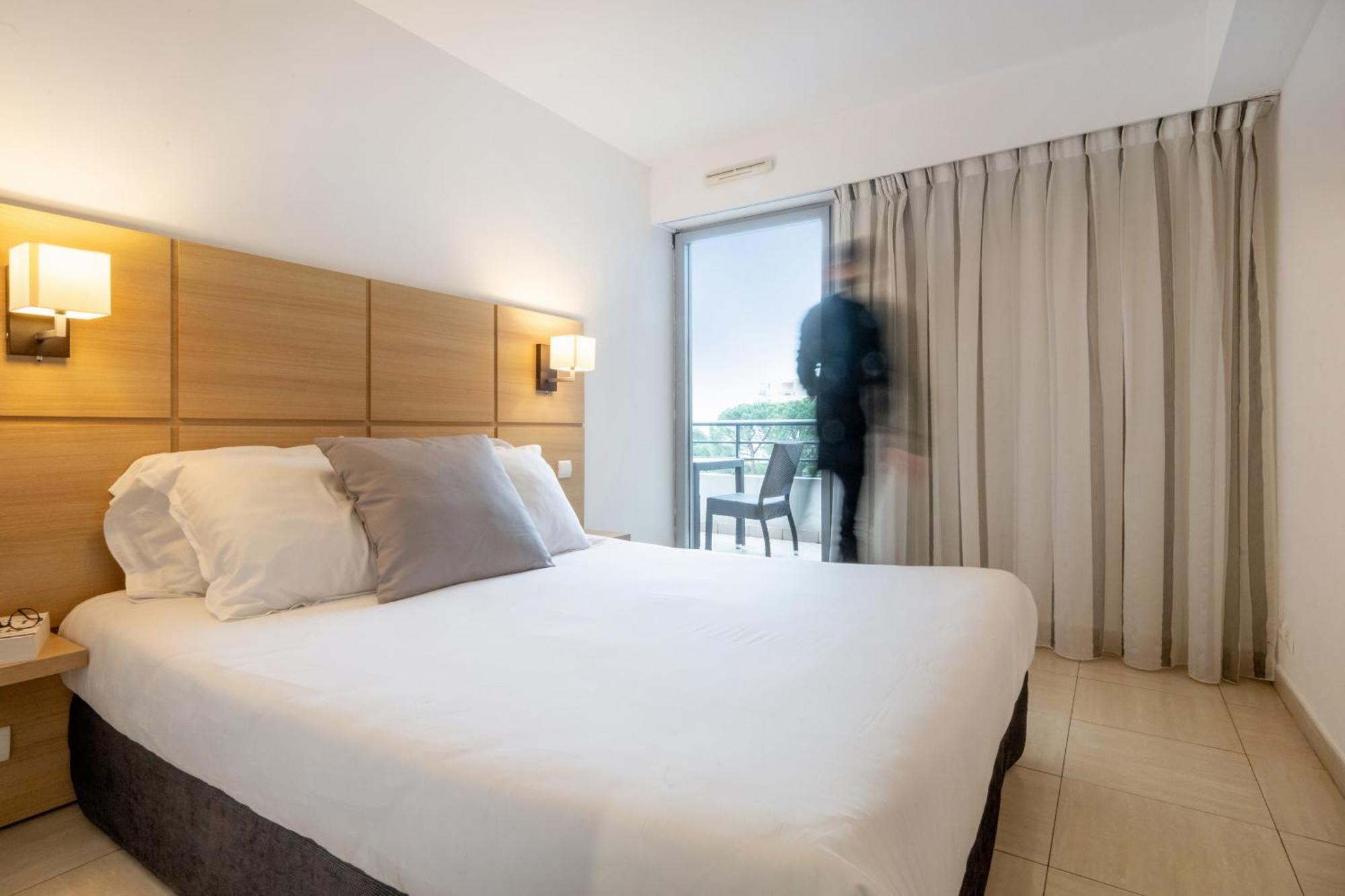 Résidence Néméa Le Lido Cagnes-sur-Mer Esterno foto