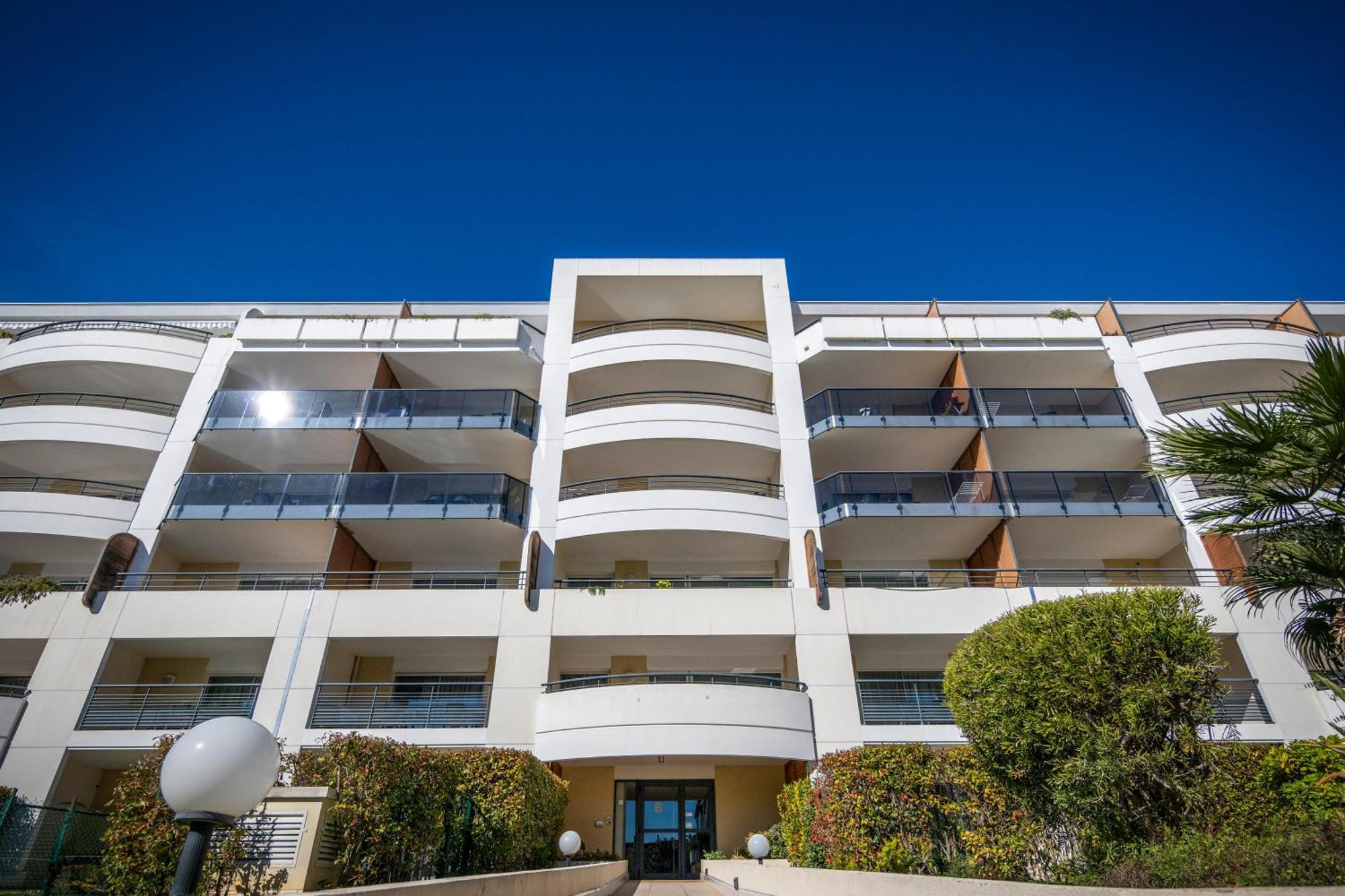 Résidence Néméa Le Lido Cagnes-sur-Mer Esterno foto